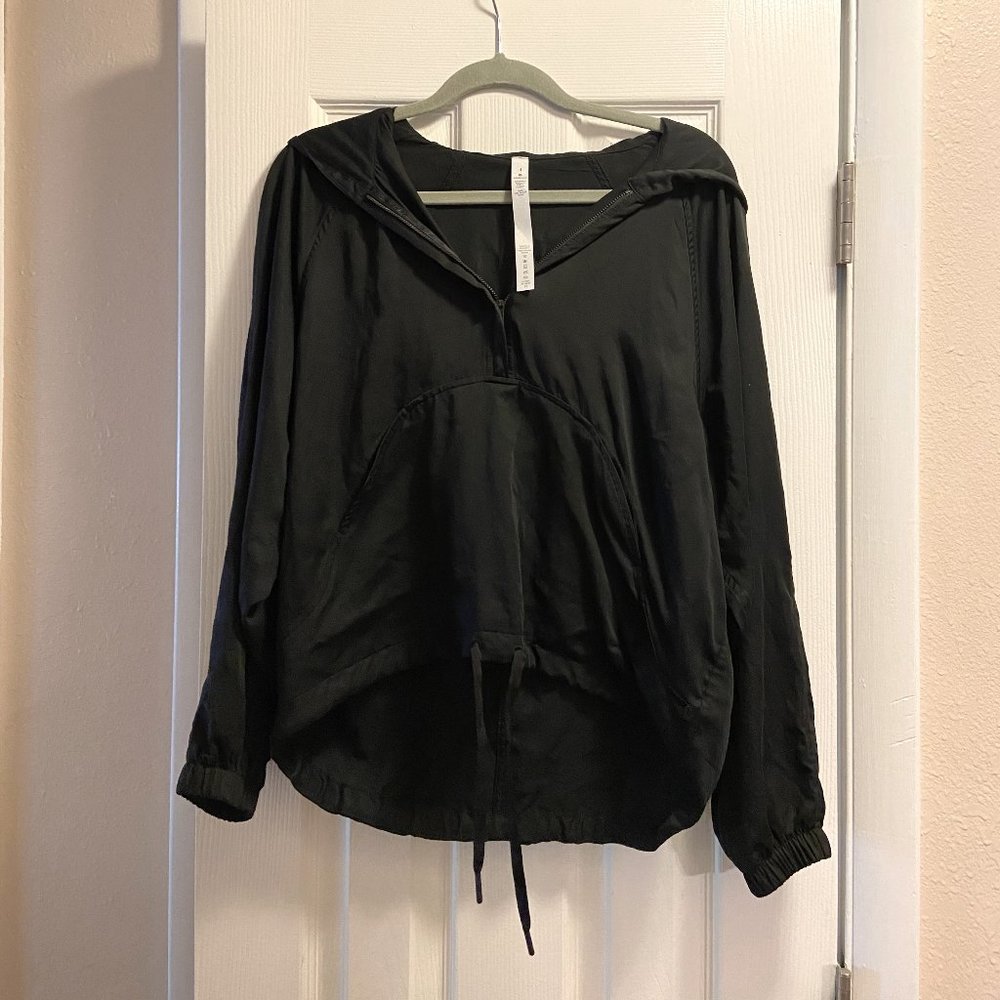 Lululemon 1/4 Zip Hoodie- Like New!